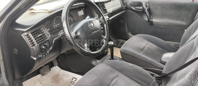 Opel Vectra-16