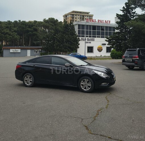 Hyundai Sonata-3