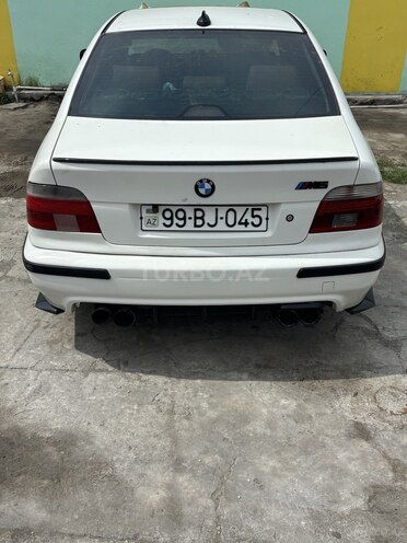 BMW 528-2