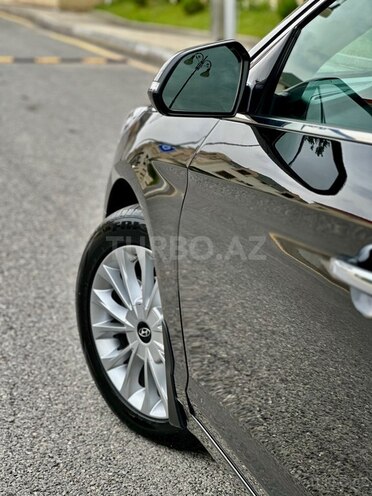 Hyundai Sonata-14