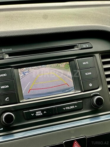 Hyundai Sonata-21