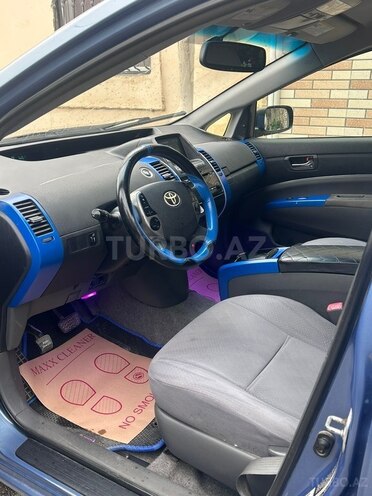 Toyota Prius-11