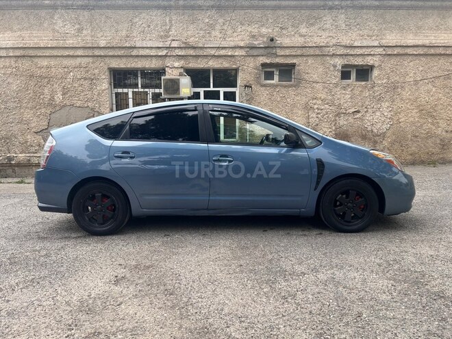 Toyota Prius-8