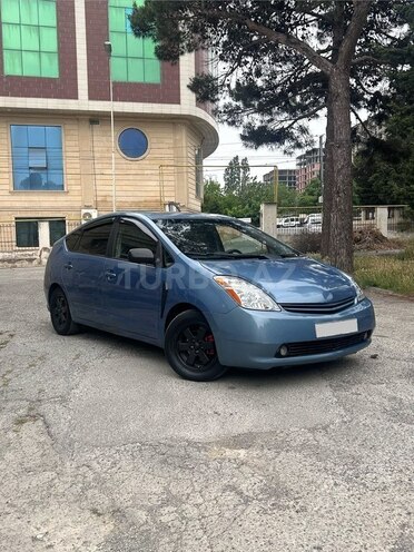 Toyota Prius-2