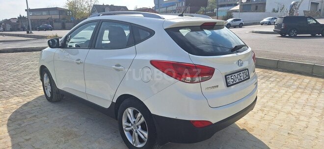 Hyundai ix35-6