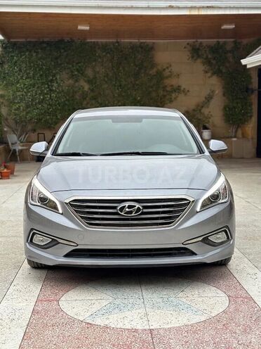 Hyundai Sonata-1