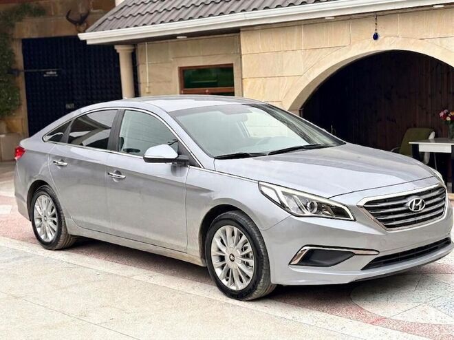 Hyundai Sonata-2