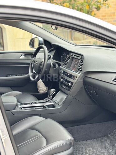 Hyundai Sonata-7