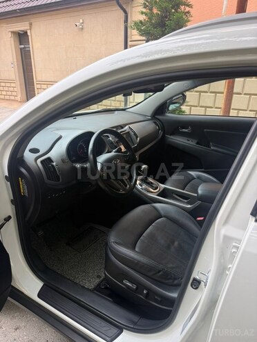 Kia Sportage-21