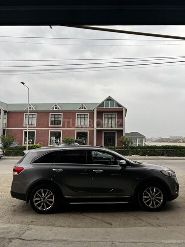 Kia Sorento-4