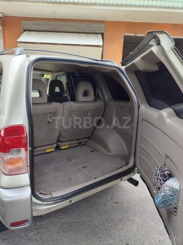 Toyota RAV4-6