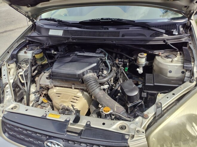 Toyota RAV4-3