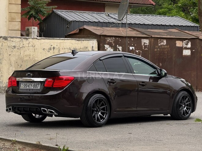 Chevrolet Cruze-11