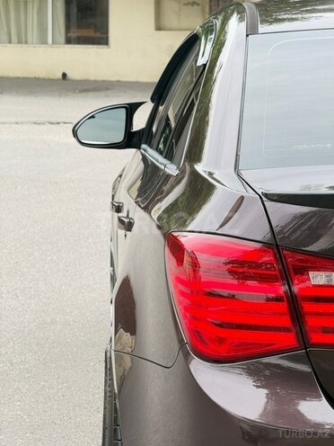 Chevrolet Cruze-10