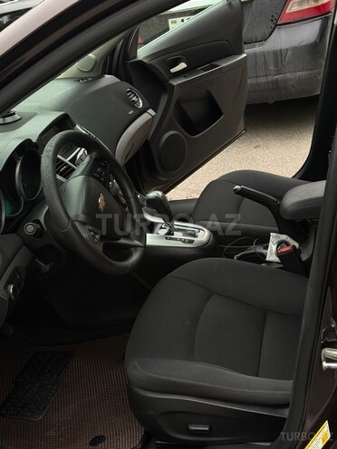 Chevrolet Cruze-14