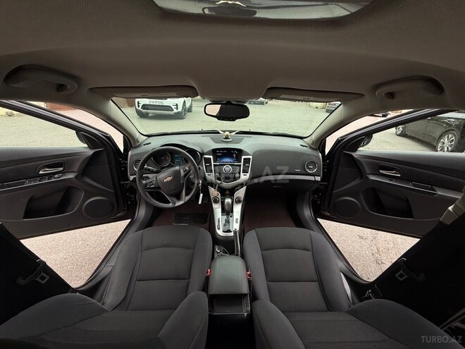 Chevrolet Cruze-15
