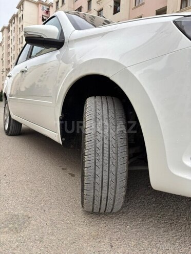 LADA (VAZ) Granta-10
