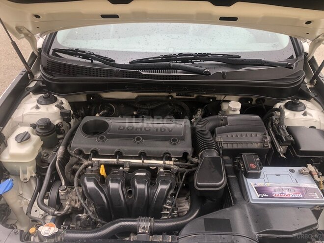 Hyundai Sonata-6