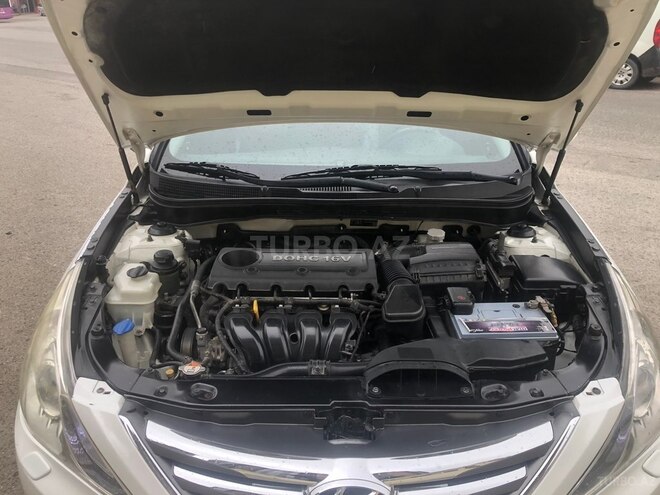 Hyundai Sonata-7