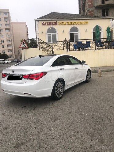 Hyundai Sonata-3