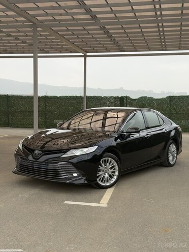 Toyota Camry-1