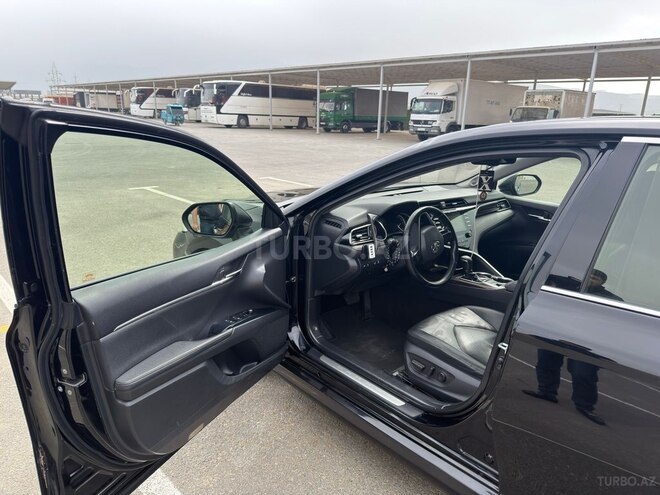 Toyota Camry-9
