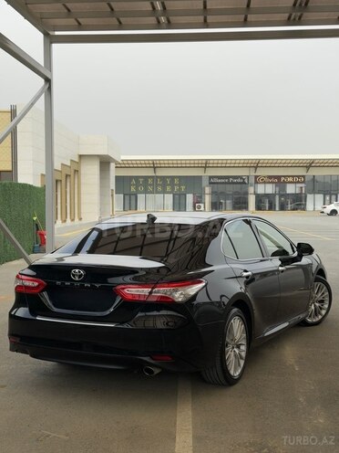 Toyota Camry-7