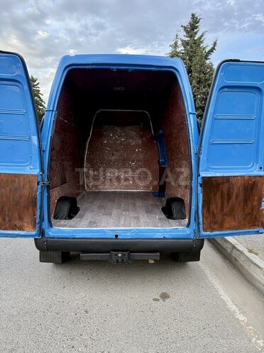 Ford Transit-11