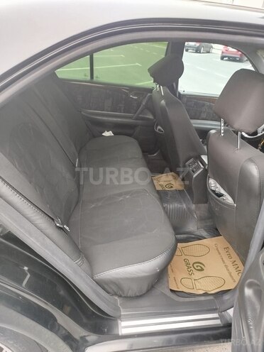 Mercedes E 240-7