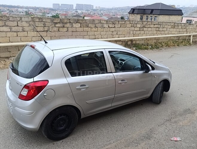 Opel Corsa-4