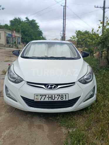 Hyundai Elantra-1