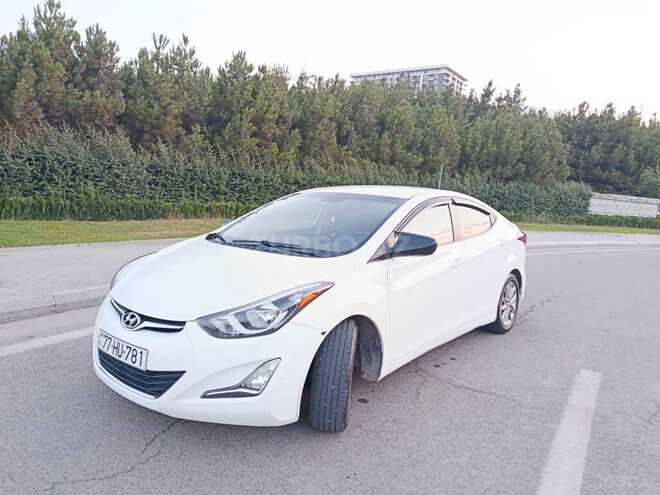 Hyundai Elantra-4