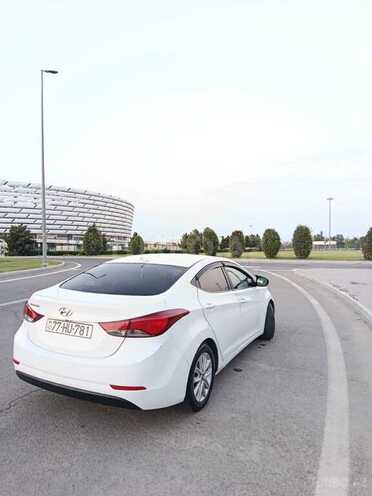 Hyundai Elantra-5