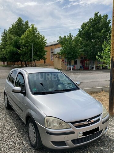 Opel Corsa-2