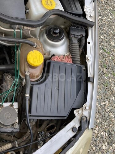 Opel Corsa-12