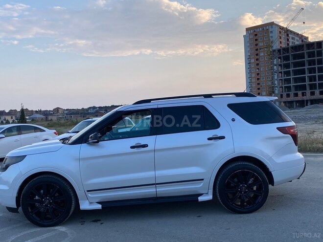 Ford Explorer-6