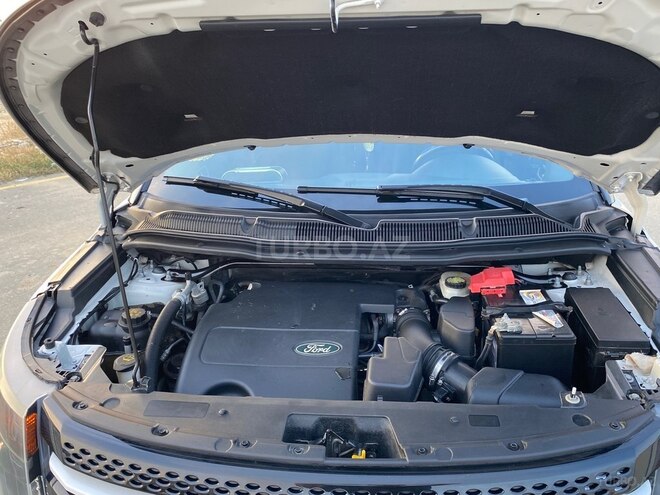 Ford Explorer-7