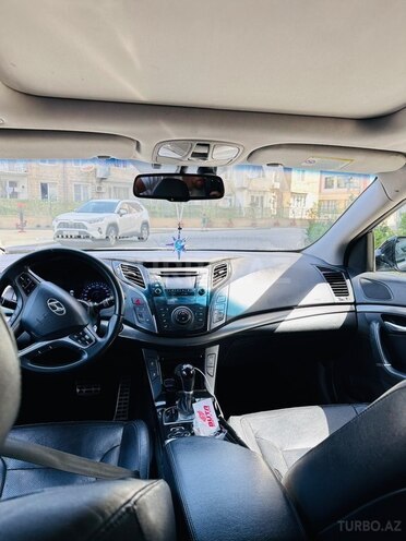 Hyundai i40-8