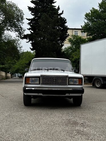 LADA (VAZ) 2107-1