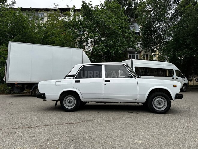 LADA (VAZ) 2107-4