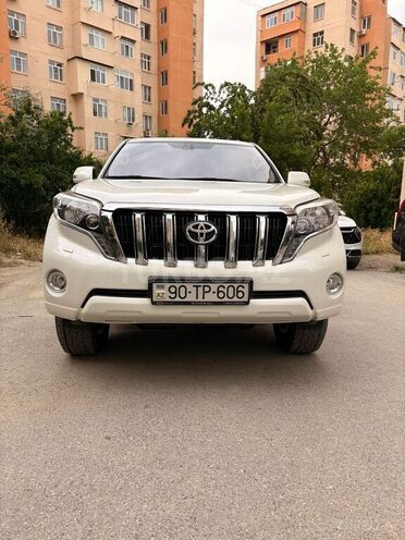 Toyota Land Cruiser Prado-1