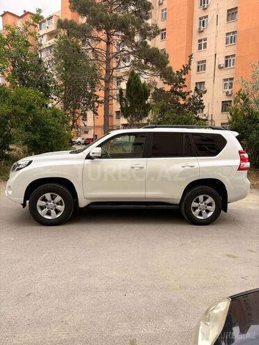 Toyota Land Cruiser Prado-2