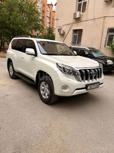 Toyota Land Cruiser Prado-11