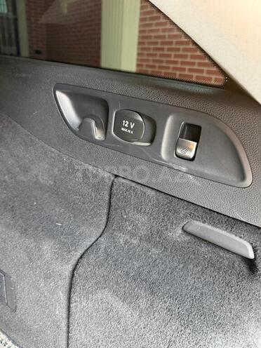 Mercedes E 300 d-7