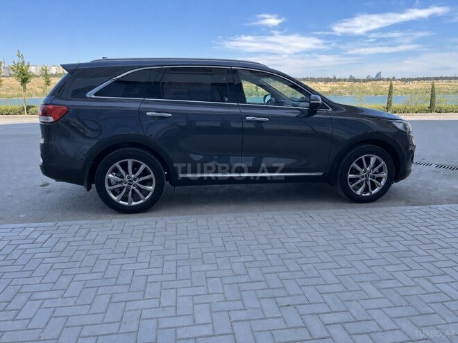 Kia Sorento-3