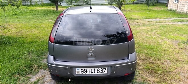 Opel Corsa-3