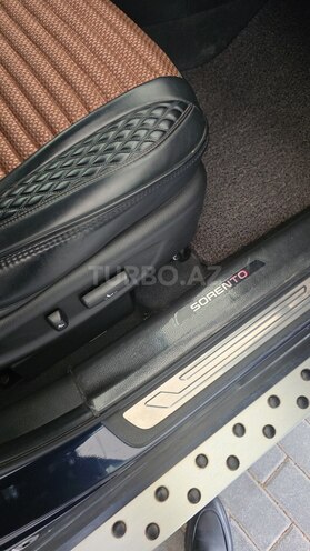 Kia Sorento-9