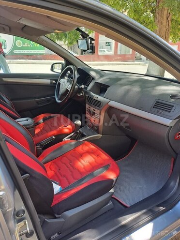 Opel Astra-11