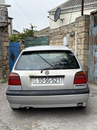 Volkswagen Golf-5