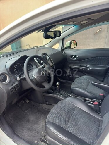 Nissan Note-7
